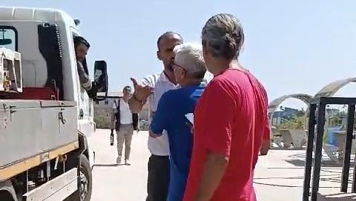 Sınav saatinde okulda elektrik kesildi; veliler tepki gösterdi Sınav saatinde okulda elektrik kesildi; veliler tepki gösterdi