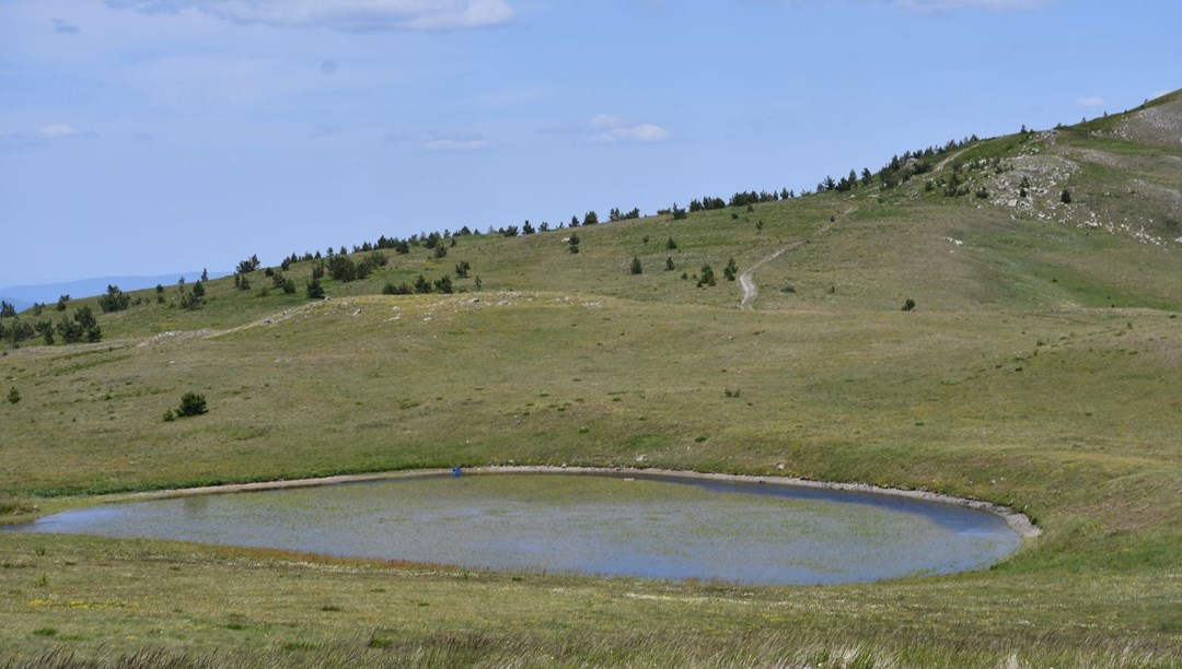 Ilgaz Dağları'nın 2 bin 300 metre rakımında bulunuyor! Doğal güzelliğiyle hayran bırakıyor