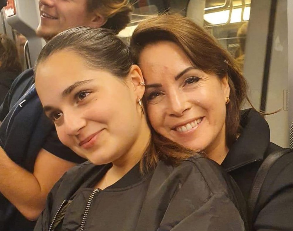 Ünlü isim geçmişe götürdü: "Oyuncu olacağını nasıl anlamadın" (Ünlülerin çocukluk ve gençlik halleri) - 103