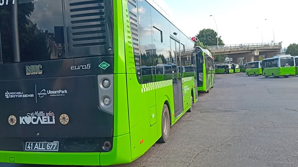 Otobüslere "canlı bomba" mesajı gönderen şüpheliler yakalandı - 4