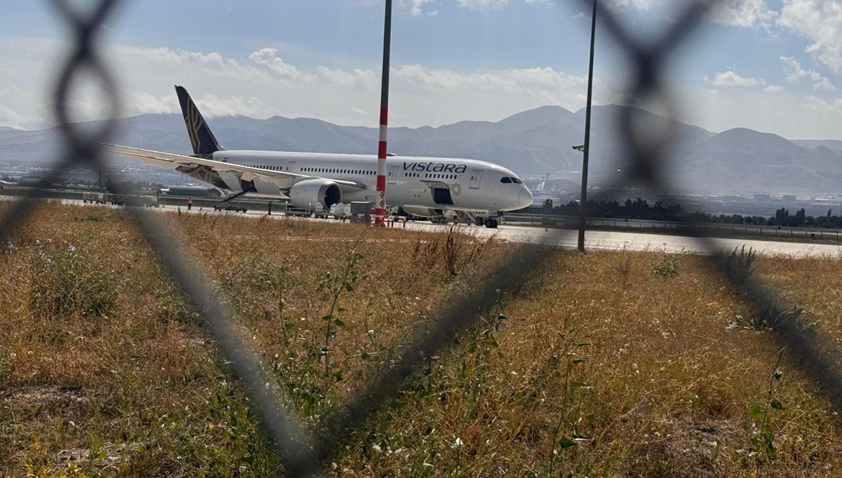 Asılsız bomba ihbarı nedeniyle Erzurum'a zorunlu iniş yapan uçak, Hindistan'a gitti