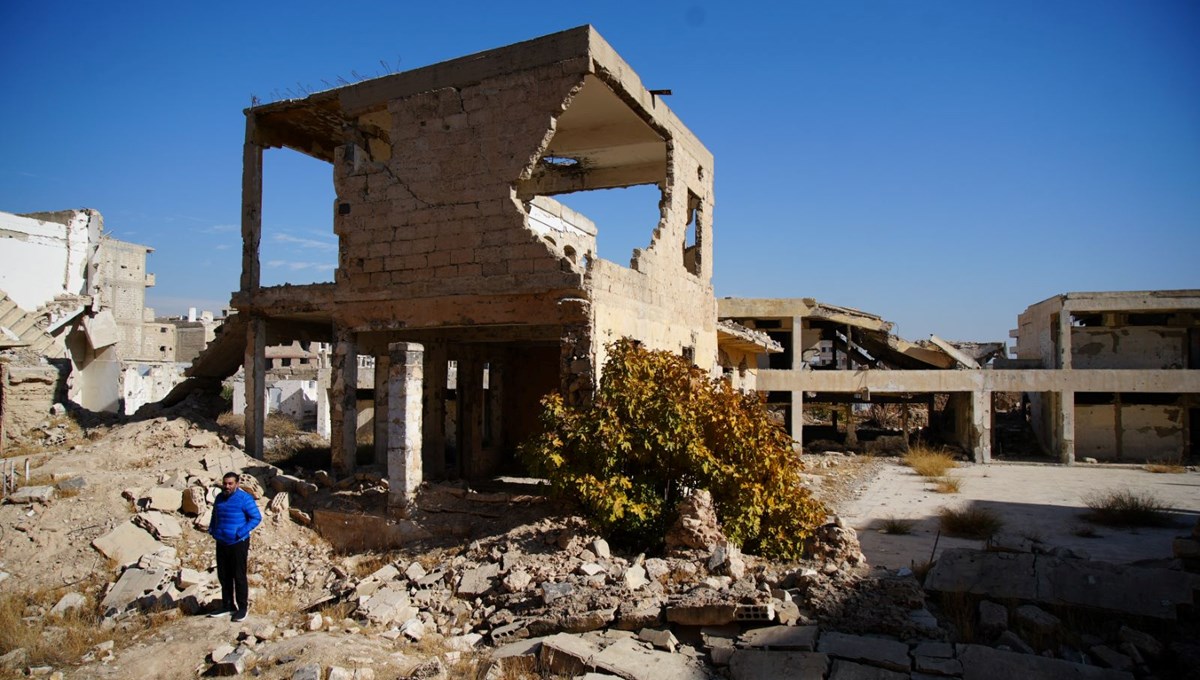 Esad'ın bombaladığı 2 bin 744 yıllık tarihi türbeden geriye harabe kaldı Esad'ın bombaladığı 2 bin 744 yıllık tarihi türbeden geriye harabe kaldı