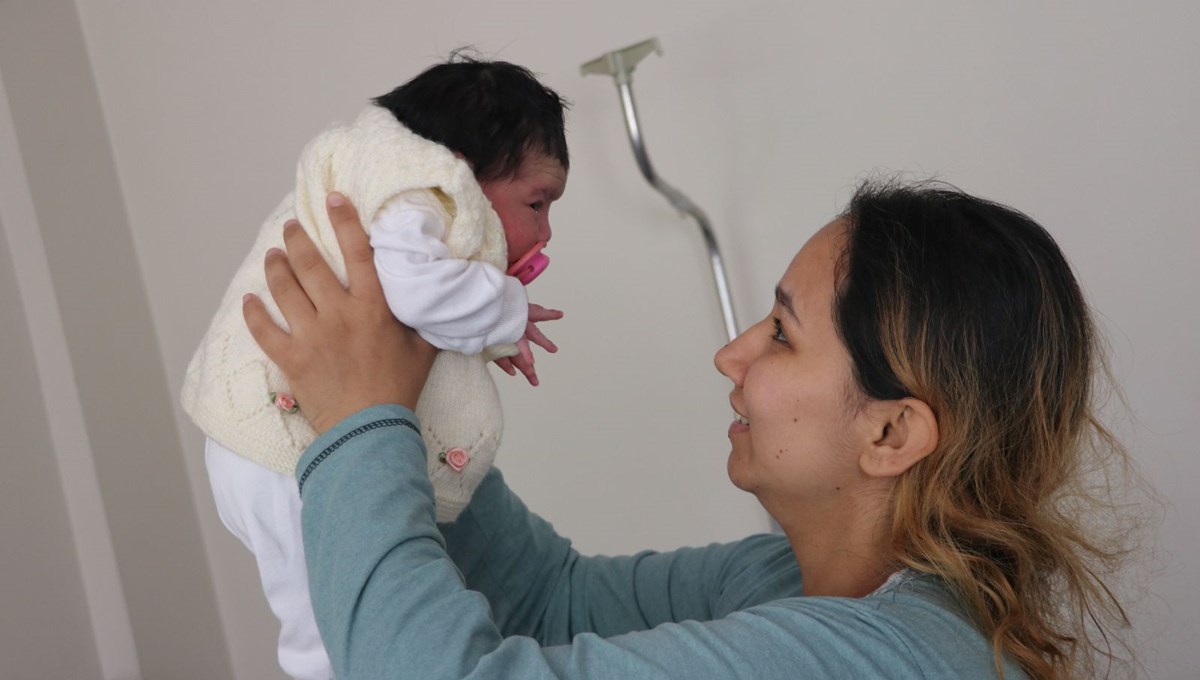 Anneler Günü'nde anne olmanın sevincini yaşadılar