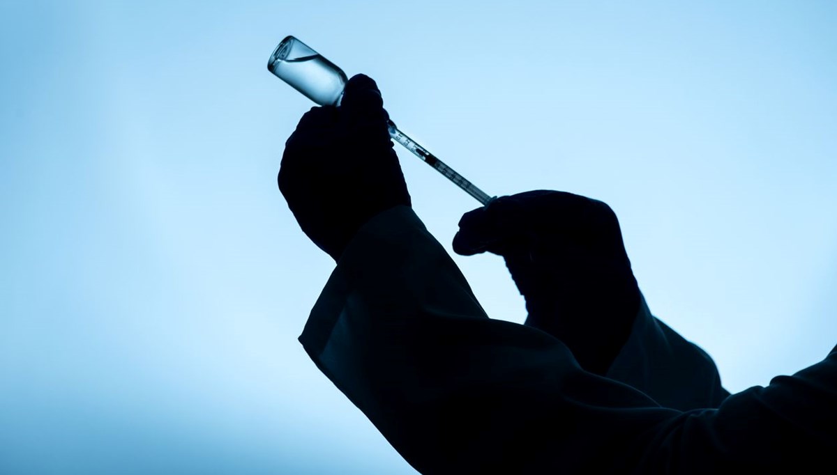 Pfizer ve BioNTech'ten zonaya karşı m-RNA teknolojisiyle ilk aşı