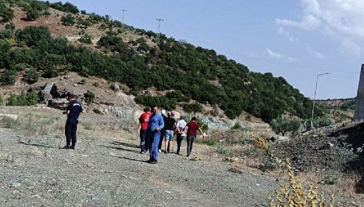 Serinlemek için girdiği baraj gölünde boğuldu