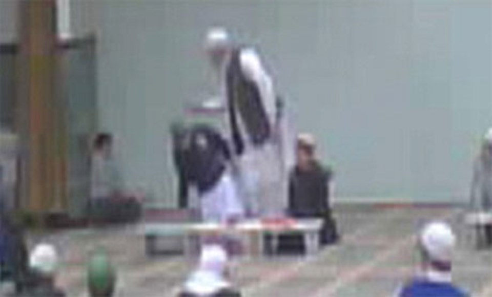 İslam okulunda dayak kamerada - 1
