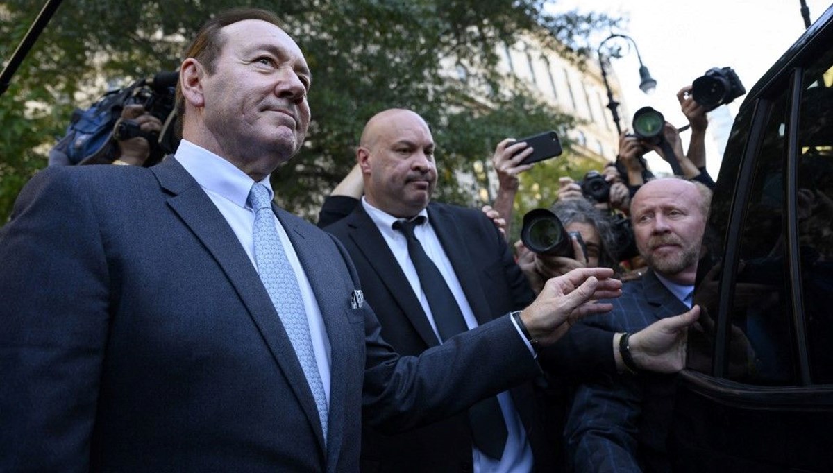 Kevin Spacey cinsel istismar davasında çocukluğuyla ilgili bilinmeyenleri anlattı