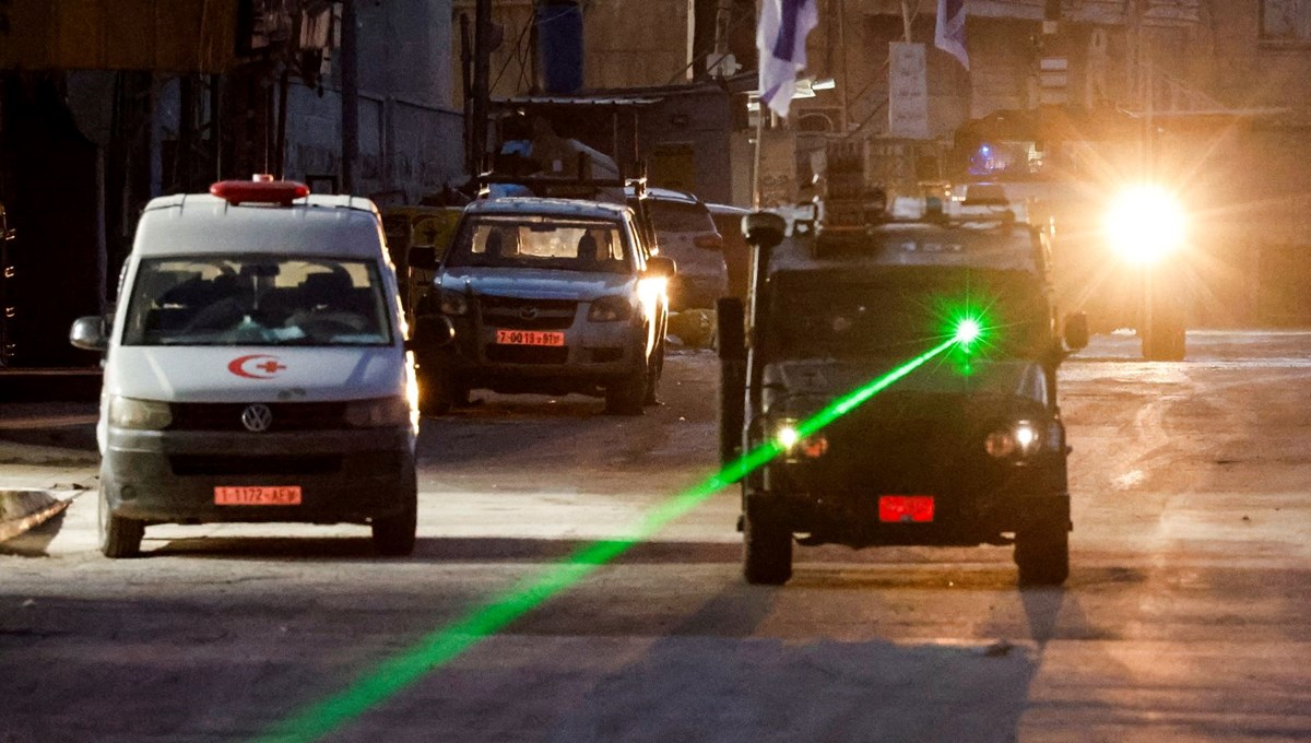 Batı Şeria ablukada: İsrail'den operasyon, yerleşimcilerden maskeli baskın Batı Şeria ablukada: İsrail'den operasyon, yerleşimcilerden maskeli baskın