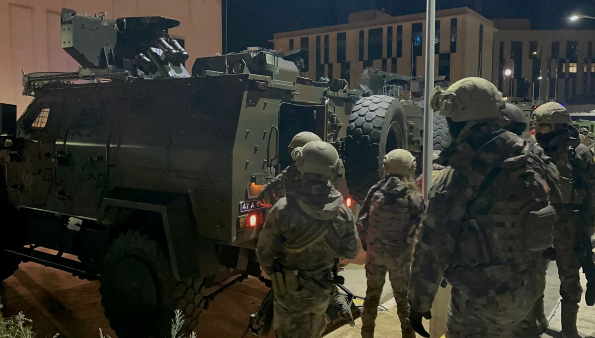 Mardin’de 'Kökünü kurutma operasyonu': 61 kişiye gözaltı Mardin’de 'Kökünü kurutma operasyonu': 61 kişiye gözaltı