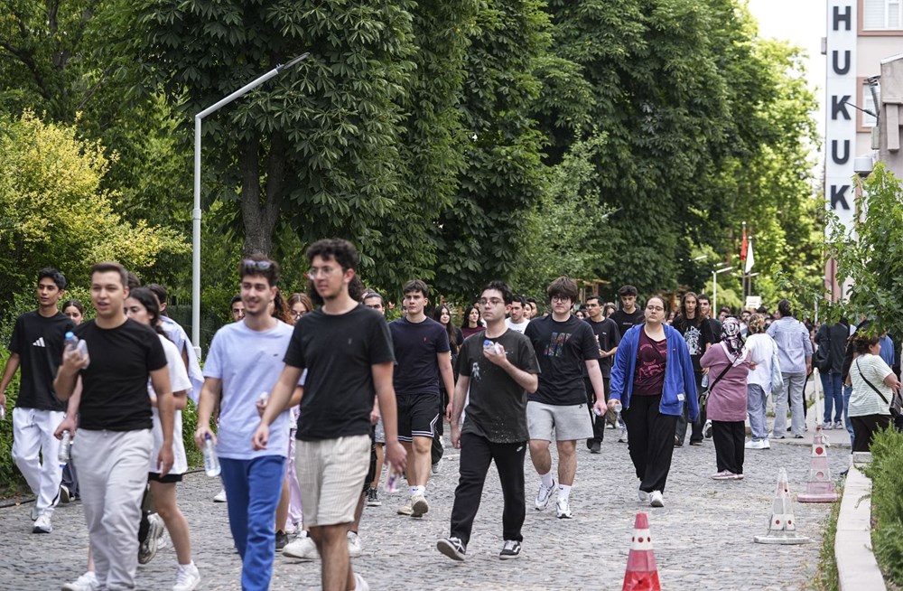 Üniversite yolunda ikinci gün: Sıra şimdi AYT sınavında! AYT sınavında hangi alanlardan soru çıkacak? - 3