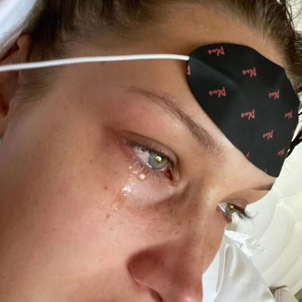 Bella Hadid ağlama fotoğraflarını sosyal medyada paylaştı - 3