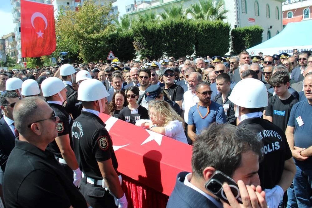 İzmir karakol saldırısı şehitlerine son görev - 4
