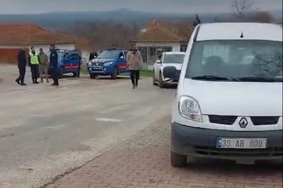 Kırklareli'nde vahşet: Emekli polis, oğlunu ve eşini öldürüp tarlaya gömdü - 1