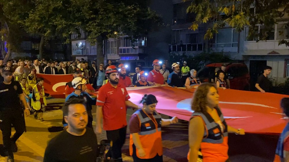 17 Ağustos depreminin 26. yılı: Hayatını kaybedenler anıldı - 8