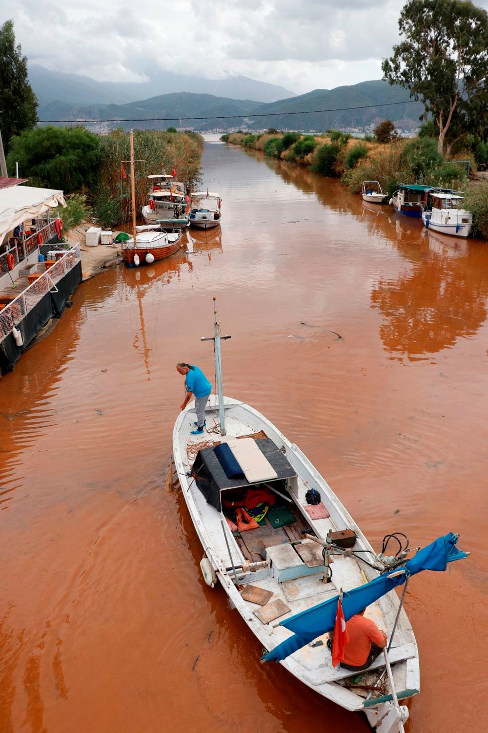 Fethiye'de yağış sonrası denizin rengi değişti - 6