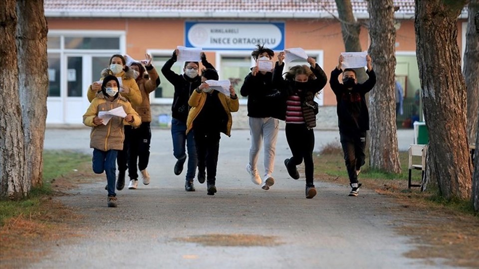 Okullar ne zaman açılacak, 15 tatil ne zaman bitiyor? 2. dönem ne zaman başlayacak? (2022-2023 MEB tatil takvimi) - 1