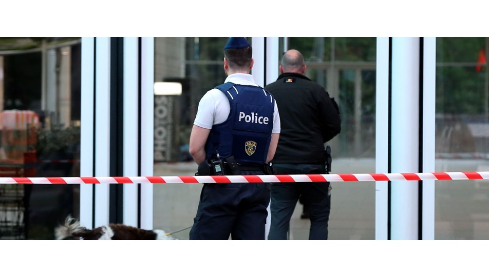 Brüksel'de bomba alarmı