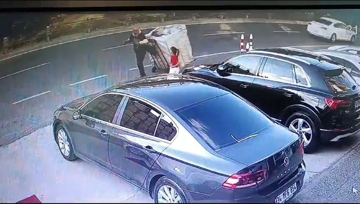 Şişli'de öldürülen 6 yaşındaki Şirin'in son görüntüleri ortaya çıktı Şişli'de öldürülen 6 yaşındaki Şirin'in son görüntüleri ortaya çıktı