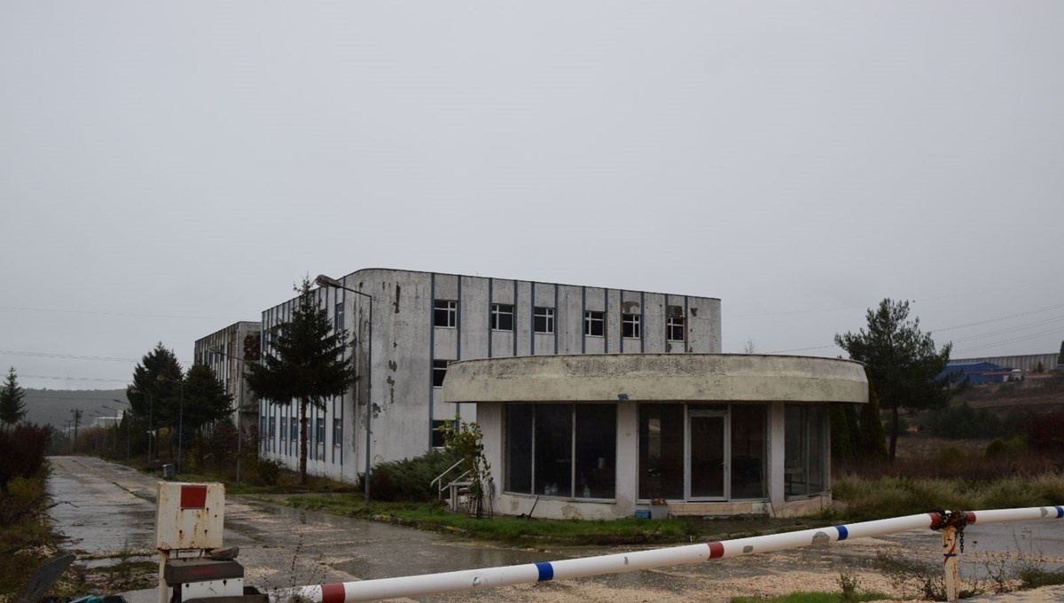 Kullanılmayan fabrikada kadın cesedi bulundu Kullanılmayan fabrikada kadın cesedi bulundu