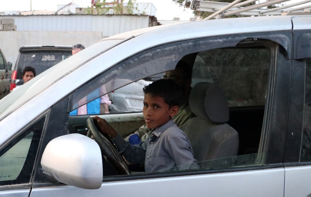 Yemen'in Kayıp Çocukluğu: İç Savaşın Sürüklediği Minik Sürücüler 76 bM aQXARIECltljMyYSejQ