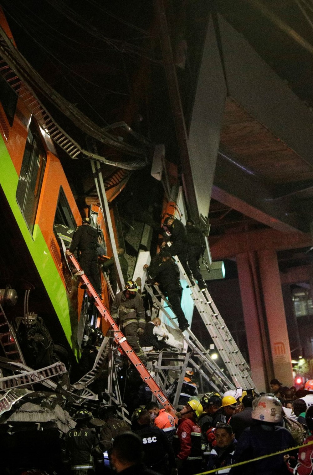 SON DAKİKA HABERİ: Meksika'da metro kazası: 13 kişi öldü, 70 kişi yaralandı - 5
