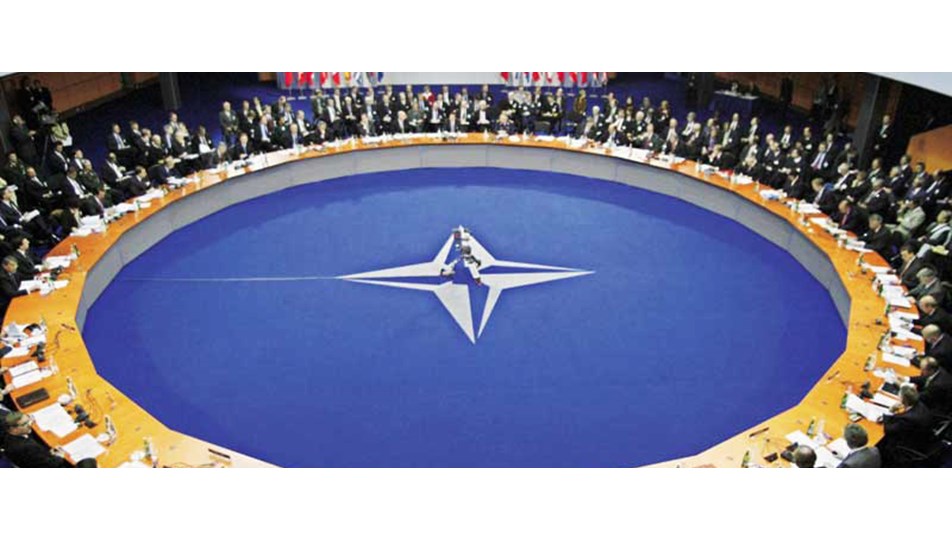 NATO Libya’yı konuşuyor