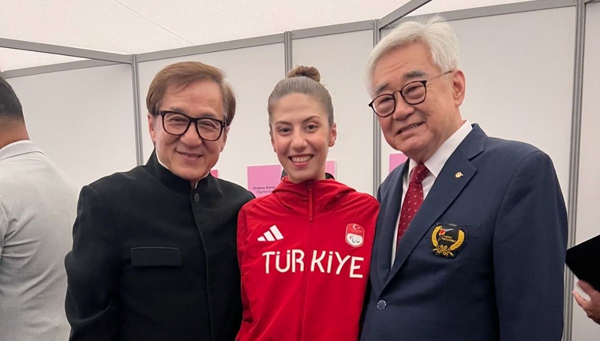 Milli tekvandocu Meryem Betül Çavdar'dan Jackie Chan paylaşımı