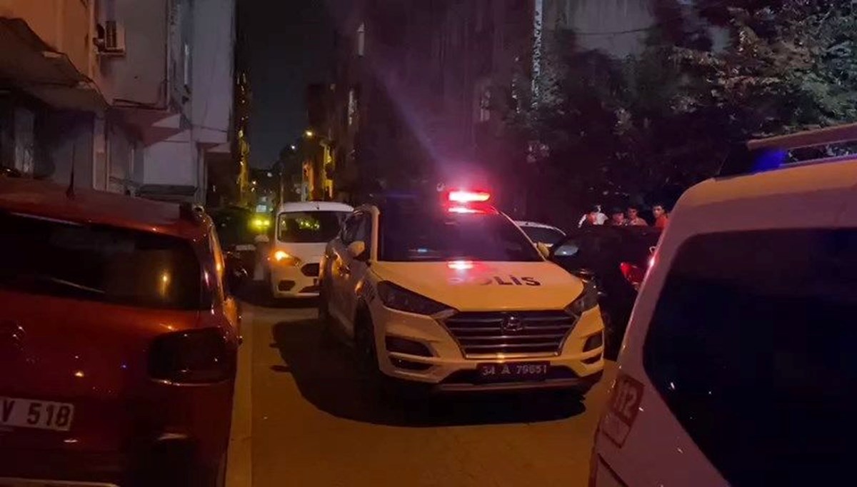 Takip ettikleri kuyumcuyu öldürüp 1 kilo altını çaldılar Takip ettikleri kuyumcuyu öldürüp 1 kilo altını çaldılar