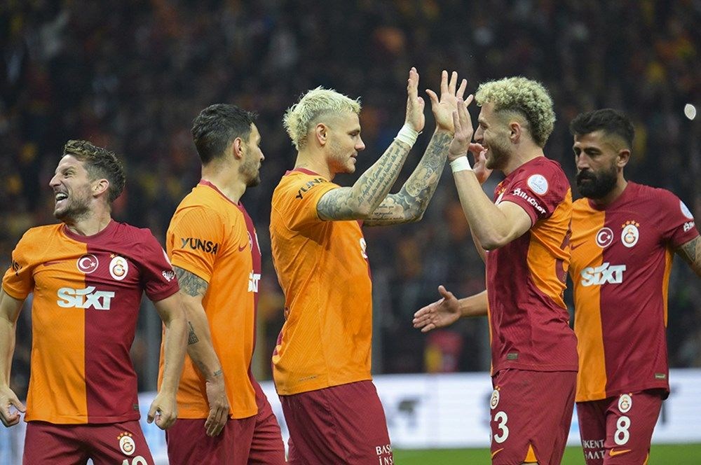 Galatasaray-Fenerbahçe derbisinin 11'leri netleşiyor - 2