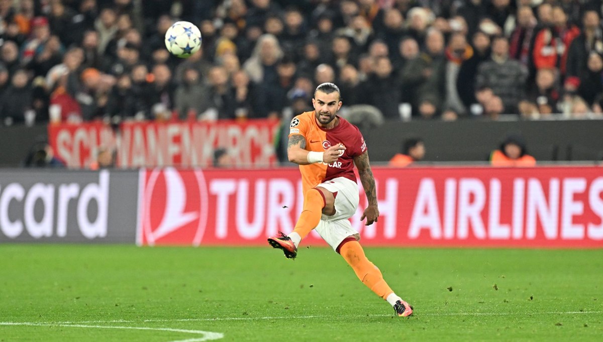 Galatasaray'da Abdülkerim Bardakçı'ya yeni sözleşme Galatasaray'da Abdülkerim Bardakçı'ya yeni sözleşme
