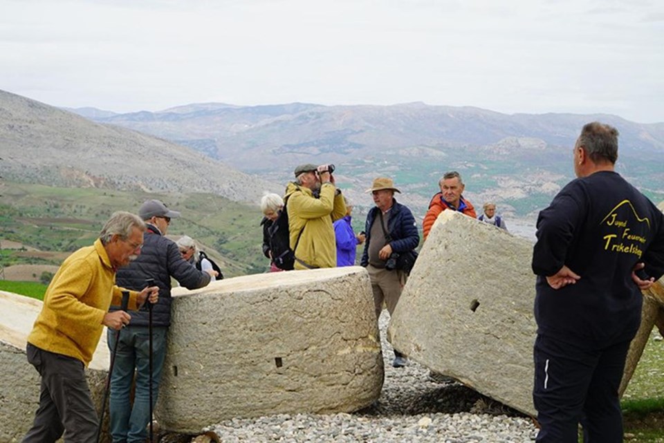 Nemrut Dağı sezonun ilk turist kafilelerini ağırlıyor - 1