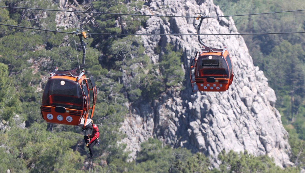 Antalya'daki teleferik kazası: Mahsur kalanlar yaşadıklarını anlattı