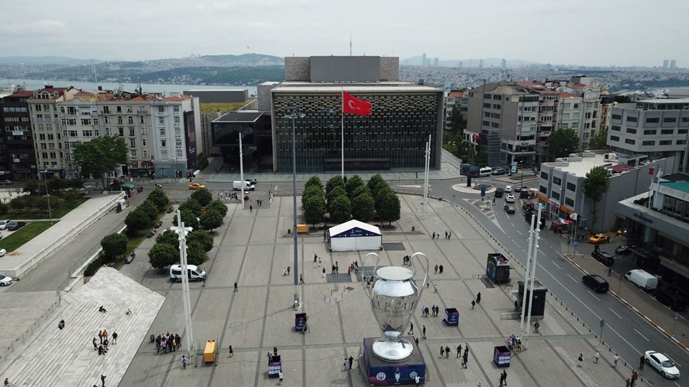 Taksim Meydanı'na dev kupa - 7
