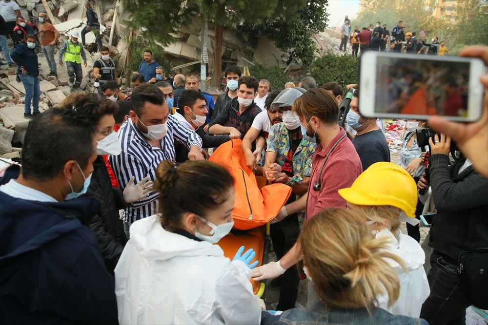 İzmir, son 111 yılda 6 ve üzeri büyüklüğünde 8 deprem yaşadı - 20