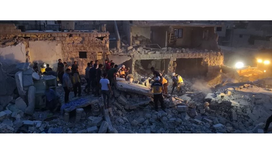 İdlib'e Esad ve Rusya'dan hava saldırısı: 14 ölü