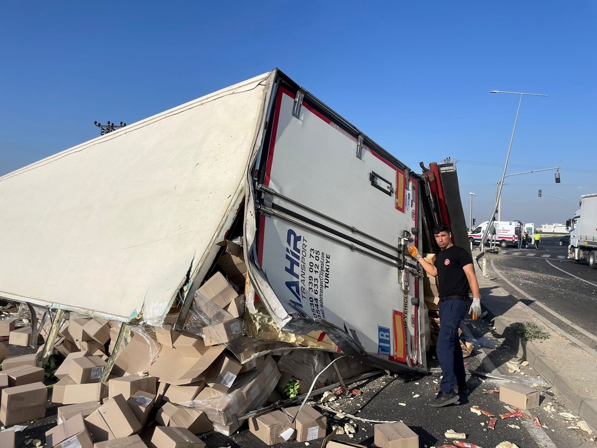 TIR yan devrildi.