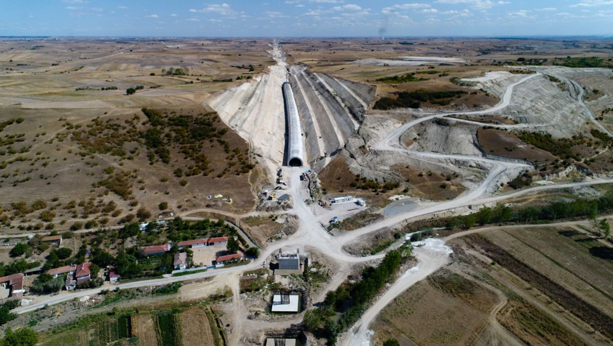 Halkalı-Kapıkule Demir Yolu Hattı Projesi'nin yüzde 20'si tamamlandı (İki il arası 4 saatten 1 saat 20 dakikaya düşecek)