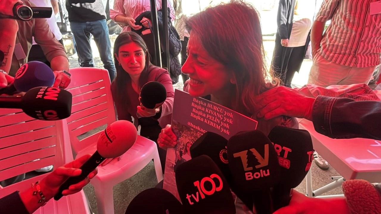 Kartalkaya otel yangınında kardeşi Kıvanç Güngör, eşi Burcu Güngör ve yeğenleri Kerem, Pelin’i kaybeden Gözdem Güngör Derin, "Orada sanıkların ablası olmadığım için çok şanslıyım. Oradaki hiçbir sanığın ablası olmadığı için çok şanslıyım. İyi ki bunların halası değilim. Benim kardeşim onurlu bir şekilde öldü. Hayatımın yarısını kaybettiğim için çok üzgünüm." diyerek gözyaşlarına boğuldu.