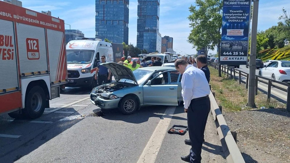 D-100'de 5 araç birbirine girdi: Yaralılar var 72 bW6squQuyUqsOo 6DzFHfw