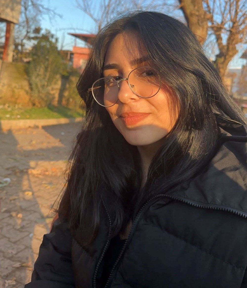 Annesi, eşi, 3 çocuğu ve kayınvalidesini kaybetti, kayıp kızını arıyor - 11