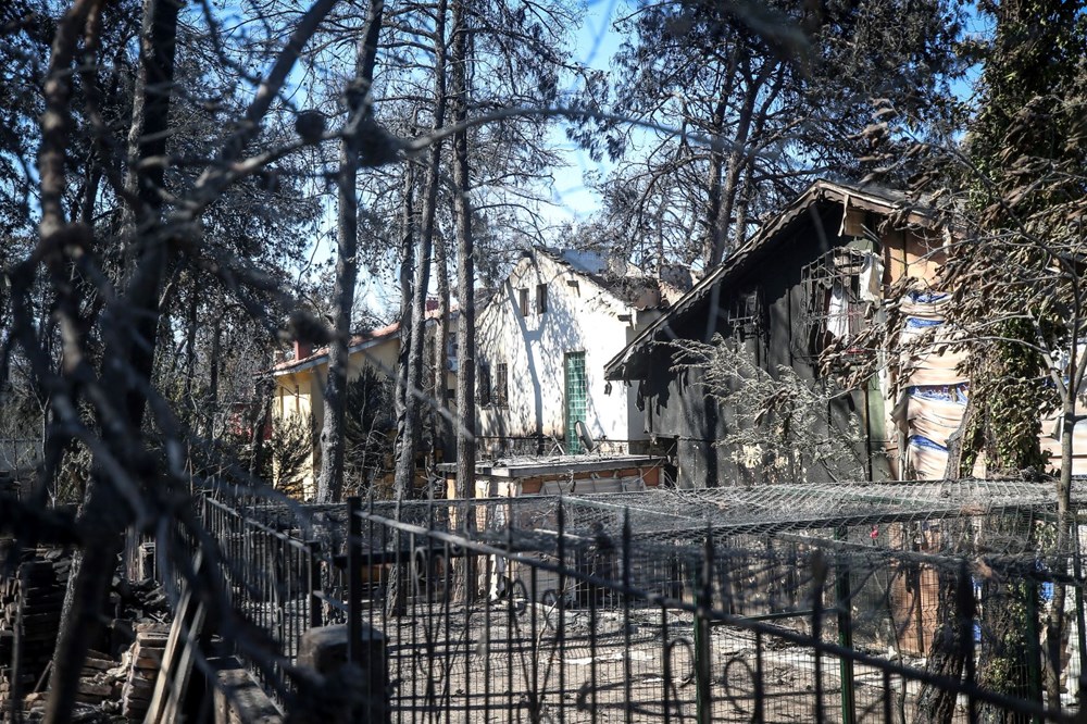 Çanakkale'de yangının izleri: Evler ve araçlar kül oldu - 7