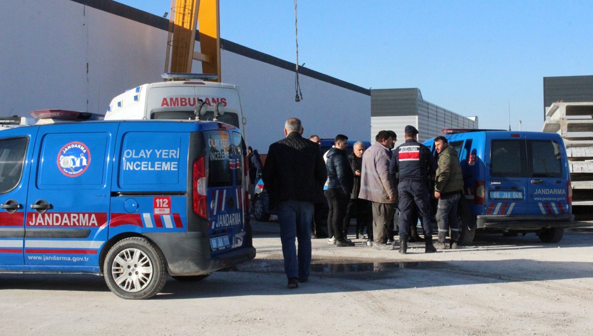 Fabrikada feci ölüm: İşçinin üzerine beton blok düştü