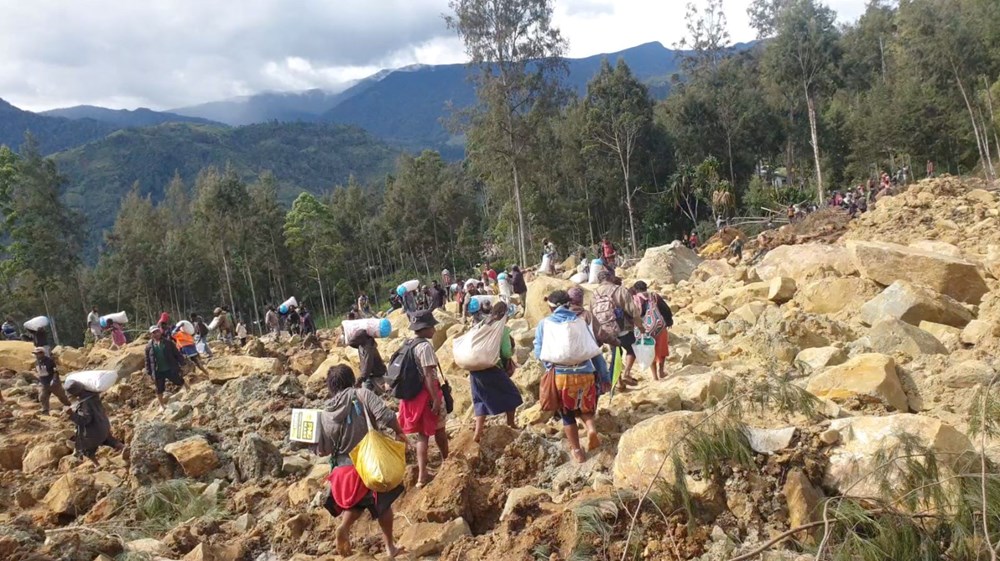 Papua Yeni Gine'de heyelan: 2 binden fazla kişi toprak altında - 3