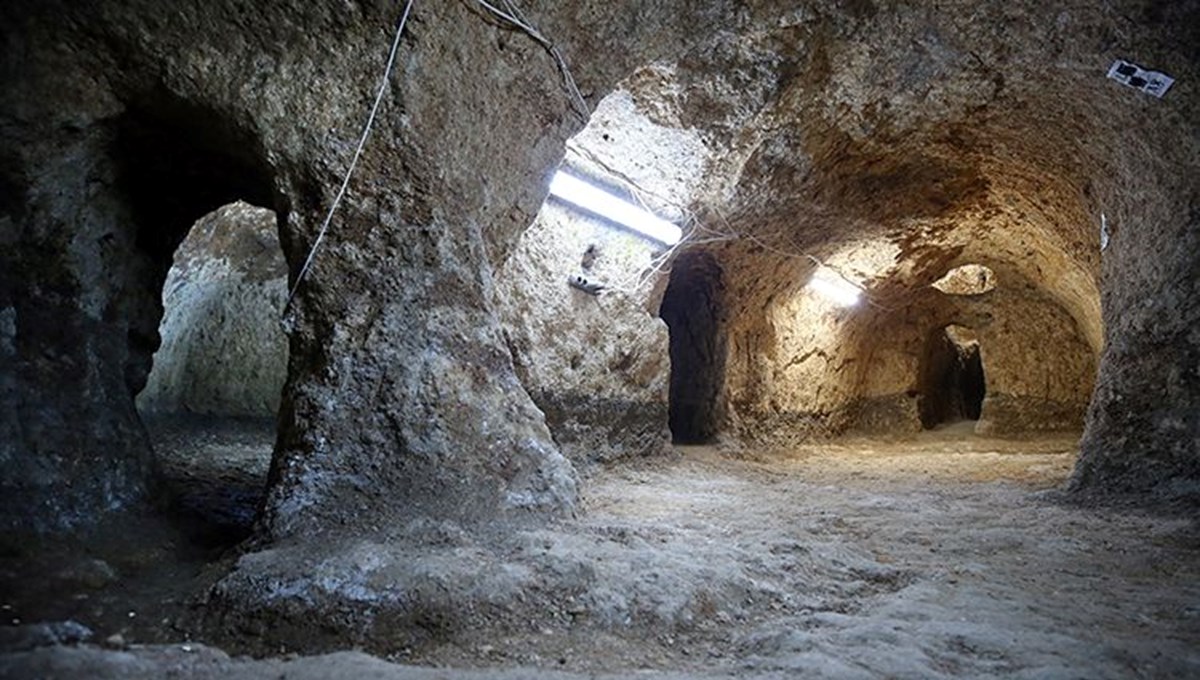 Konya'da yeni bir yer altı şehri keşfedildi Konya'da yeni bir yer altı şehri keşfedildi