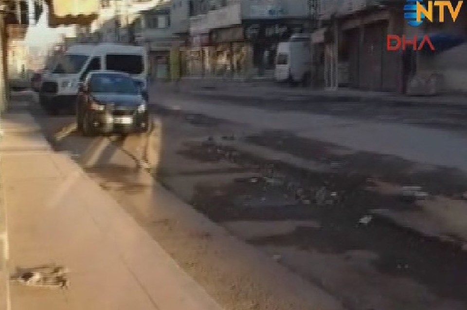 Adana'da karakola silahlı saldırı - 1