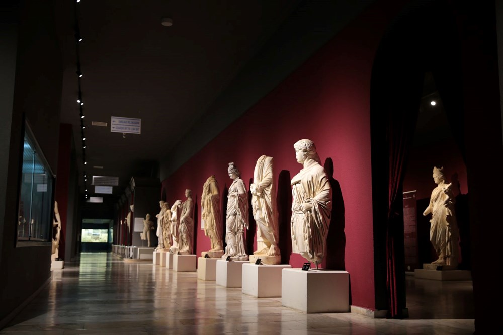 Yurt dışına kaçırılan 6 tarihi eser Türkiye'ye iade edildi - 20