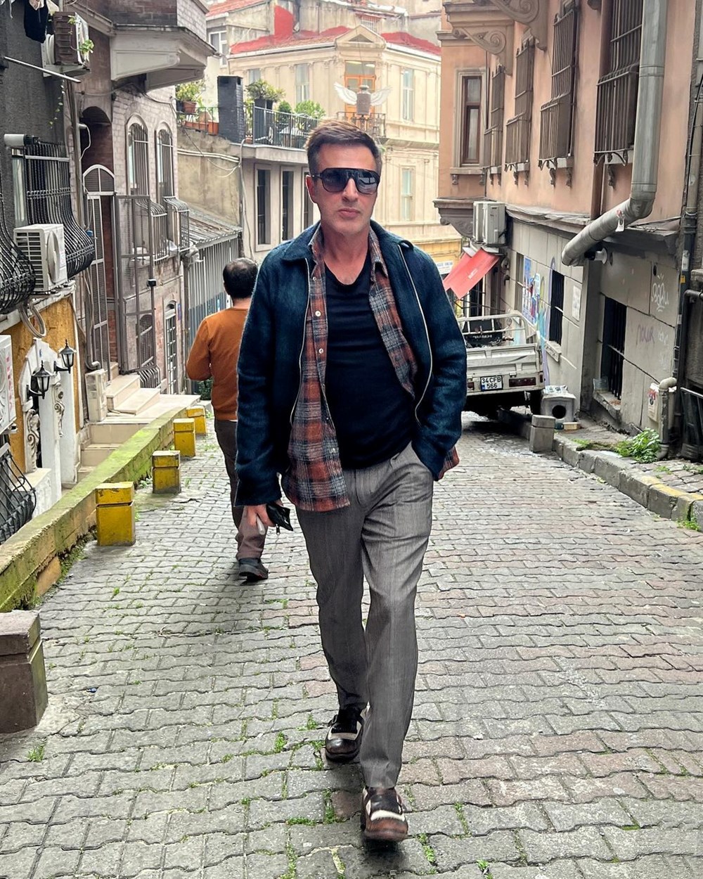 Cenk Eren'den Ajda Pekkan paylaşımı: Ben yaşlandım o hala genç (Ünlülerin çocukluk ve gençlik halleri) 214 bbRrqq2TO02Sk7CsuX icg