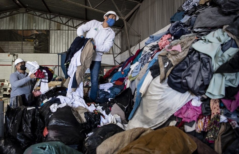 Şili'de Atacama Çölü’ne atılan tekstil ürünleri çöp dağları oluşturdu - 5