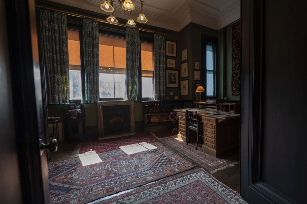 Doğu ile Batı sanatının bütünleştiği yapı: Leighton House - 1