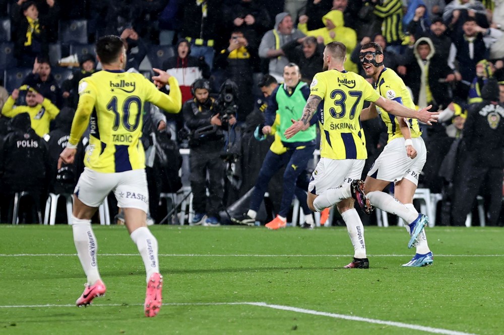 Fenerbahçe taraftarının beklediği haberi verdi: "Sezon bitince oturacağız" - 11